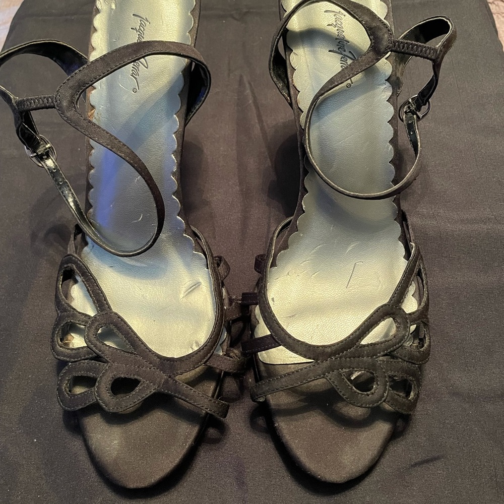 Black Jacqueline Ferrar dress sandal. Size 10